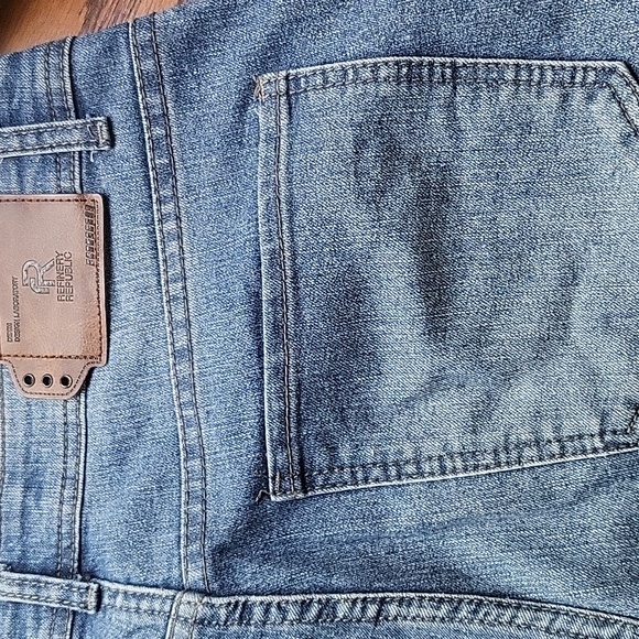 Refinery Republic distressed Jean shorts - Picture 4 of 5